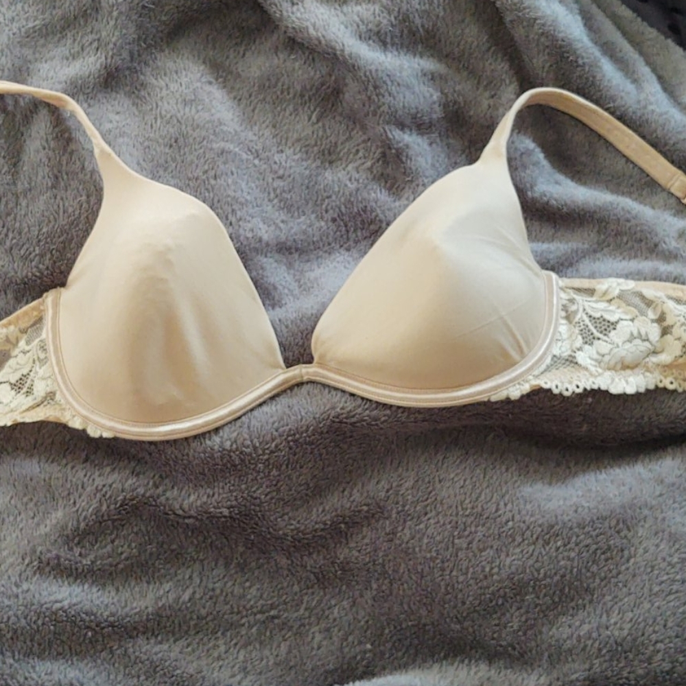 Beige victoria's secret 36D underwire bra